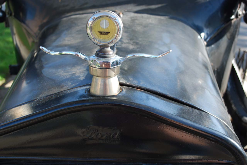 Illustration for article titled 1919 Ford Model T Touring